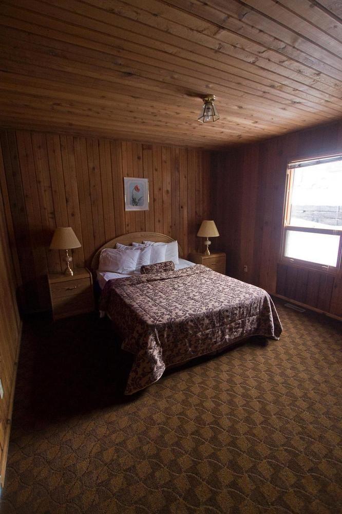 Banff Gate Mountain Resort Канмор Экстерьер фото